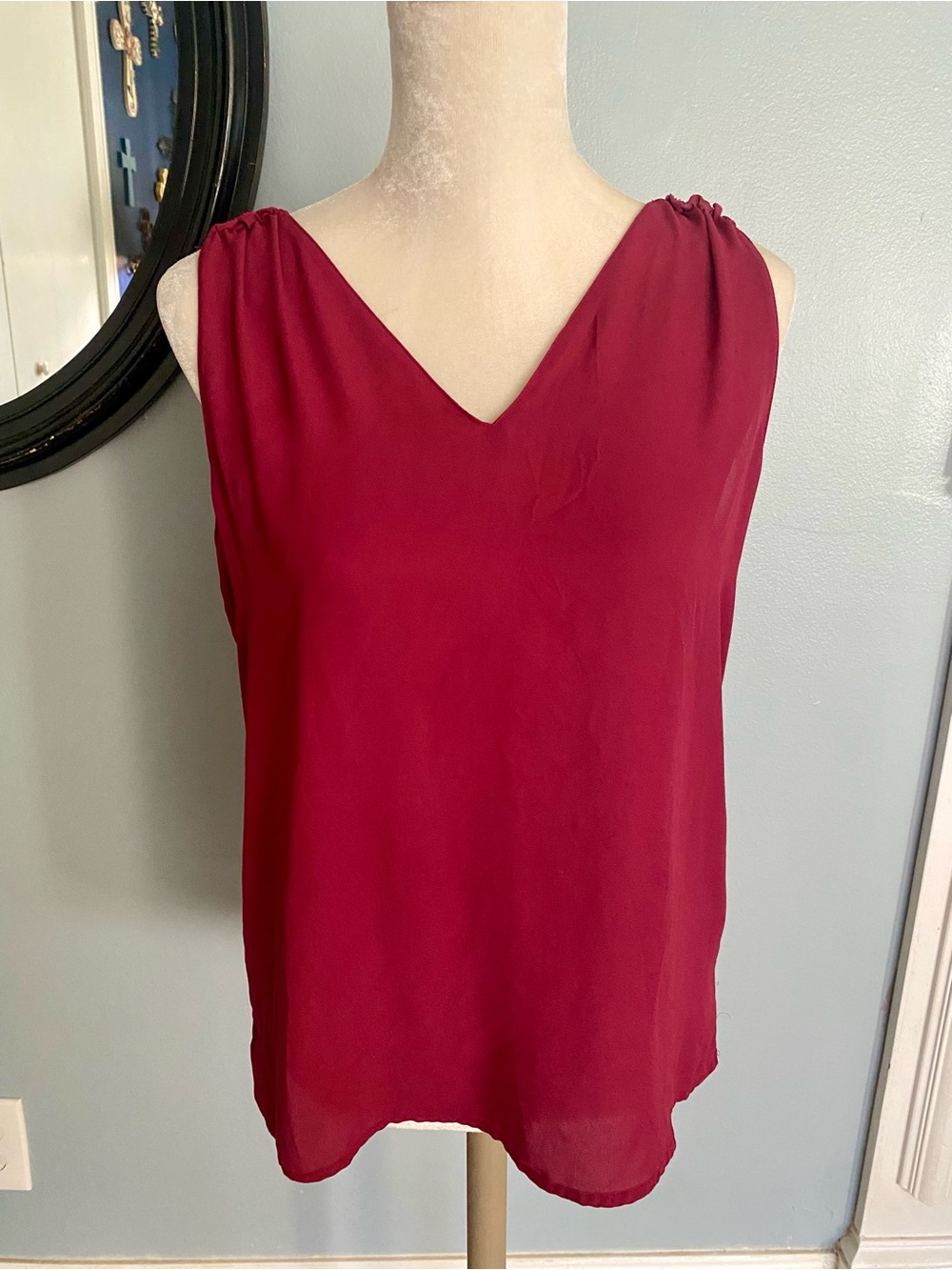LOFT Sleeveless V-Neck Camisole - Wine Red